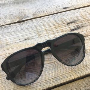 Stylish Sunglasses 🕶